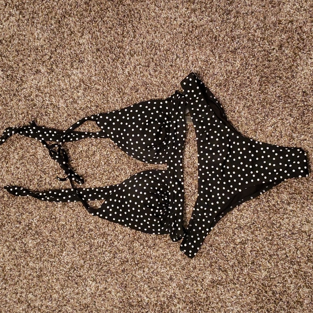 NWOT Victoria Secret bikini